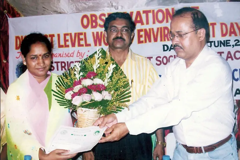 Prakruti Bandhu Award being presented to Mrs. Minati Bindhani, 2006–07.